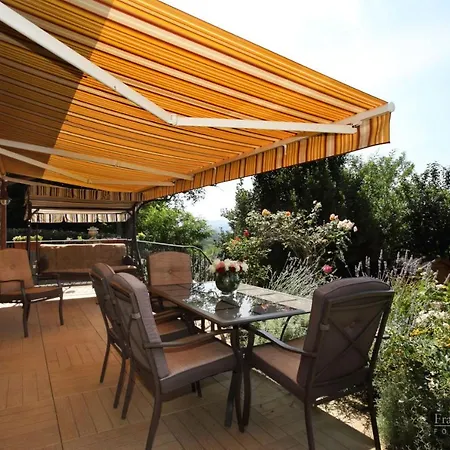 Villa Aurora *