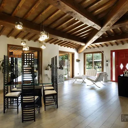 Villa Aurora *